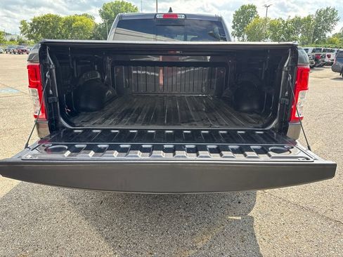 Used 2022 RAM 1500 Big Horn AWD/4WD image 25