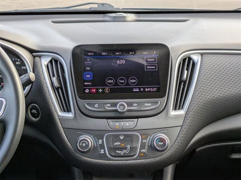 Used 2020 Chevrolet Malibu RS image 17