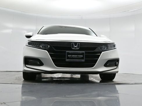 Used 2018 Honda Accord Sport image 43