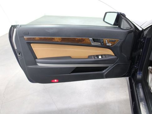 Used 2016 Mercedes-Benz E 400 Cabriolet image 23
