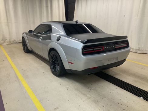Used 2023 Dodge Challenger R/T Scat Pack RWD image 3