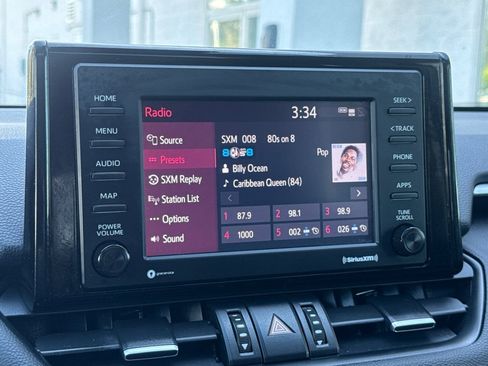 Used 2021 Toyota RAV4 XLE Premium w/ Carpet Mat Package (TMS) FWD image 24