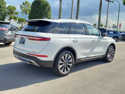 Used 2022 Lincoln Corsair Reserve w/ Elements Package FWD image 10