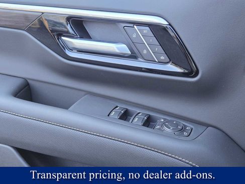 New 2026 Chevrolet Suburban Premier image 24