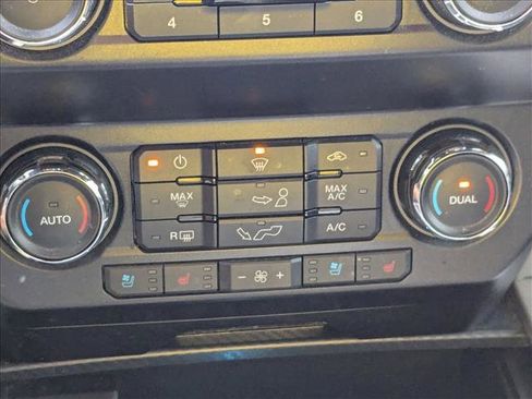 Used 2019 Ford F150 Lariat image 17