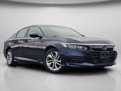 Used 2019 Honda Accord LX image 2