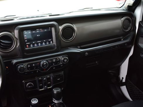 Used 2023 Jeep Wrangler Unlimited w/ Cold Weather Group AWD/4WD image 34