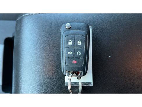 Used 2017 Chevrolet Equinox LT w/ Convenience Package image 33