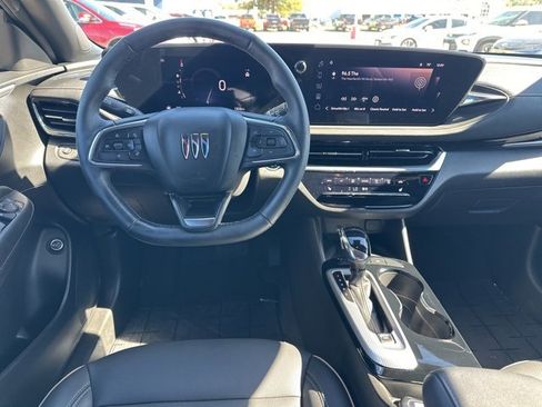 Used 2025 Buick Envista Avenir image 16