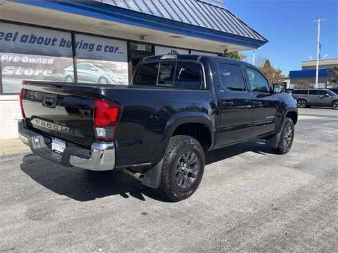 Used 2022 Toyota Tacoma SR5 w/ SR5 Appearance Package (SM) image 6