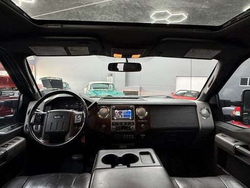 Used 2011 Ford F250 Lariat w/ Lariat Ultimate Pkg AWD/4WD image 13