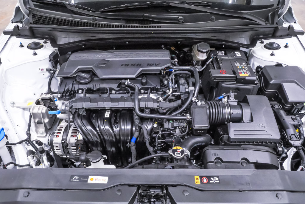 Certified 2026 Hyundai Elantra Sport FWD image 25