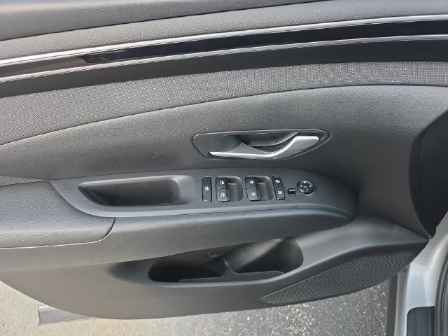Used 2024 Hyundai Tucson SEL w/ Convenience Package AWD/4WD image 11