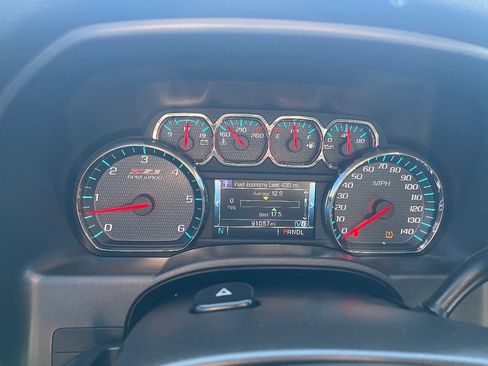 Used 2018 Chevrolet Silverado 1500 LT w/ All Star Edition image 19