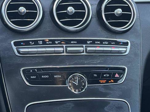 Used 2018 Mercedes-Benz C 300 4MATIC Sedan image 17