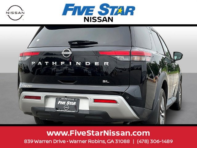 Used 2024 Nissan Pathfinder SL FWD image 7