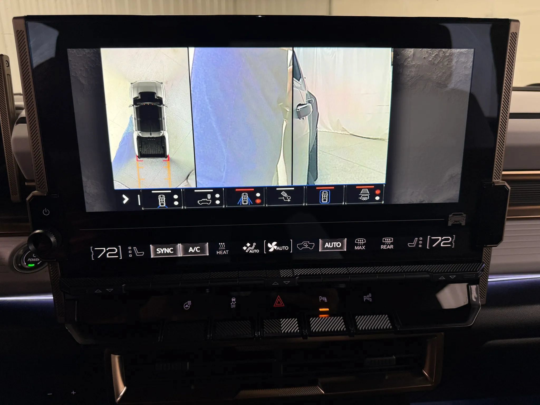 Used 2025 GMC Hummer EV 3X AWD/4WD image 26