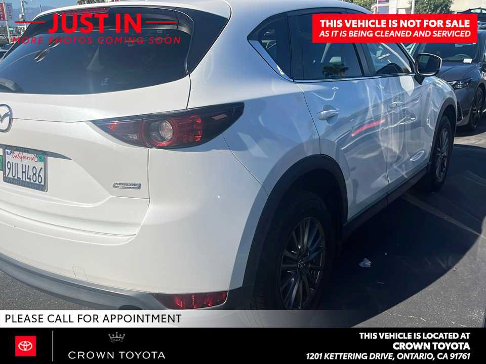 Used 2017 MAZDA CX-5 Touring w/ Preferred Equipment Package FWD image 4