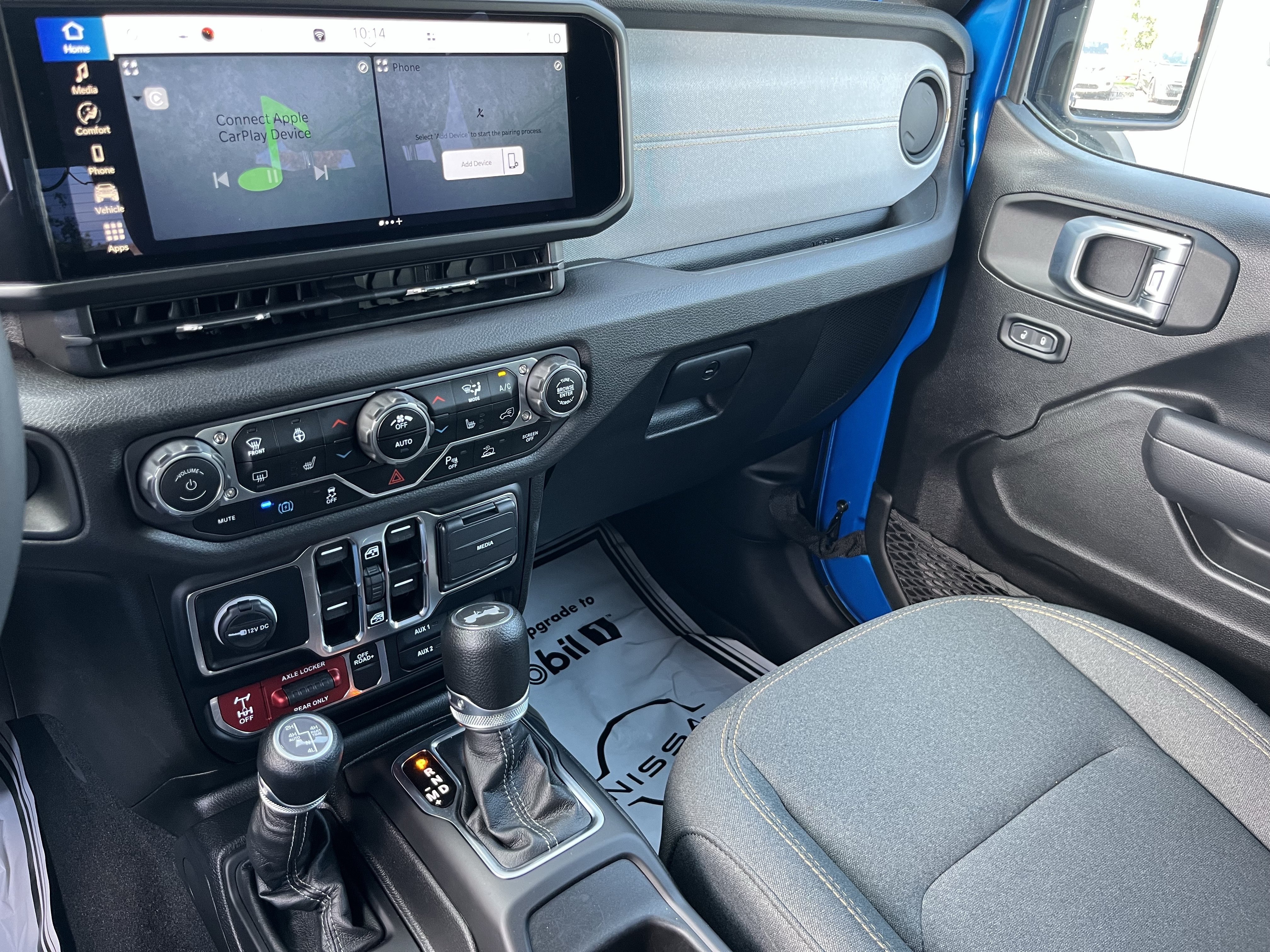 Used 2024 Jeep Wrangler Unlimited AWD/4WD image 30