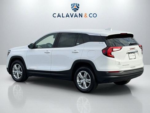 Used 2024 GMC Terrain SLE image 5