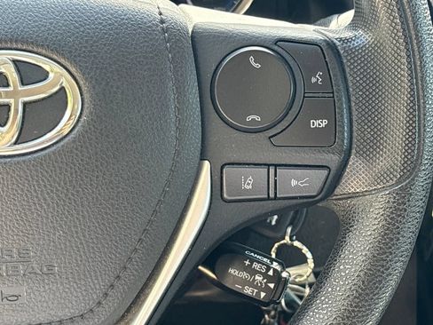 Used 2017 Toyota Corolla LE w/ Carpet Mat Package (TMS) FWD image 20