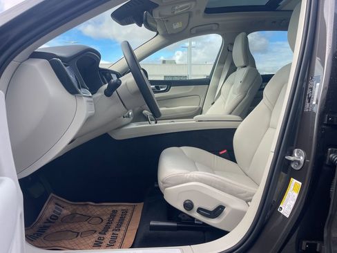 Certified 2025 Volvo XC60 T8 Core w/ Climate Package image 20