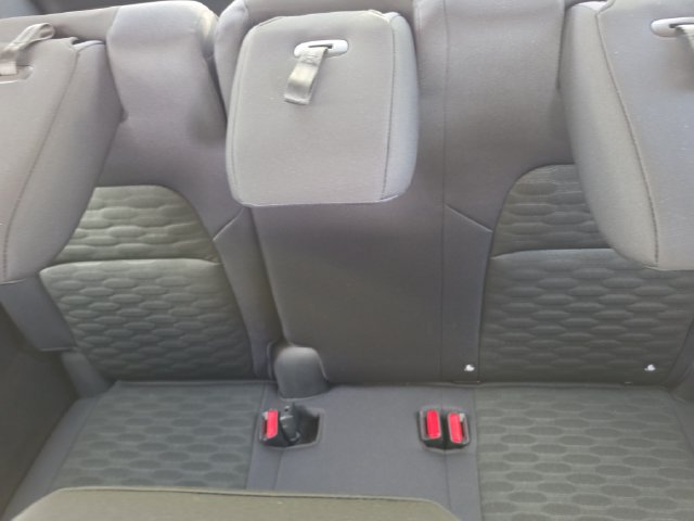 Used 2026 Nissan Pathfinder SV FWD image 18