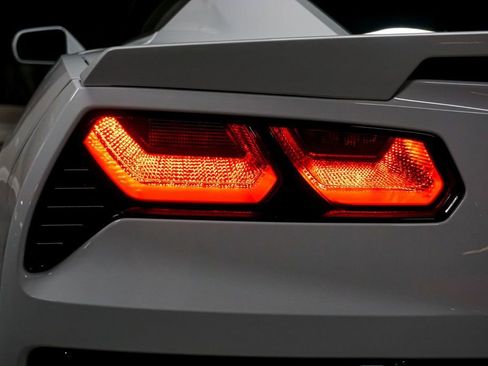 Used 2014 Chevrolet Corvette 2dr Z51 Coupe w/ 3LT Preferred Equipment Group image 75