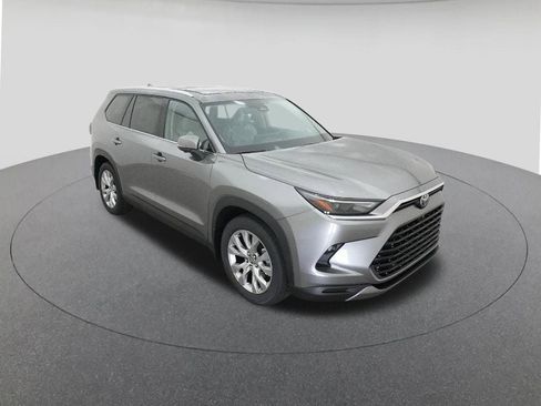 New 2026 Toyota Grand Highlander Limited image 13