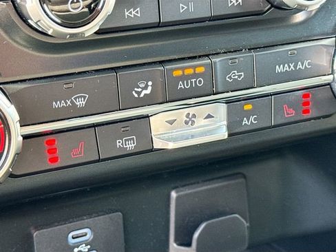 Certified 2022 Ford F150 XLT w/ Equipment Group 302A High image 19