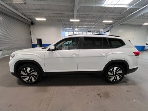 Used 2024 Volkswagen Atlas SE image 6