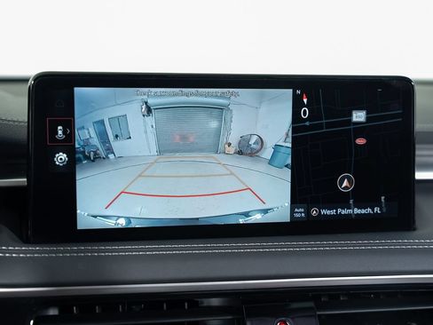 Used 2026 Genesis G70 2.5T RWD image 32