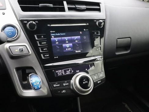 Used 2017 Toyota Prius V Four image 6
