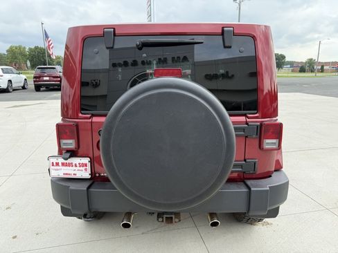 Used 2012 Jeep Wrangler Rubicon w/ PWR Convenience Group image 6