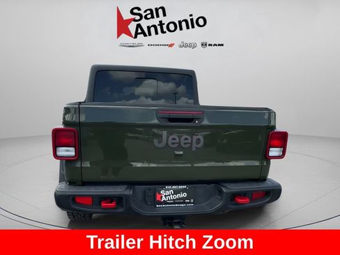 Certified 2022 Jeep Gladiator Rubicon w/ Cold Weather Group AWD/4WD image 12