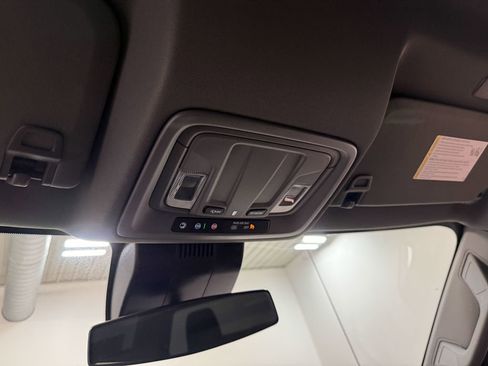Used 2025 Chevrolet Silverado 1500 LT image 83