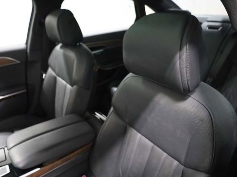 Used 2019 Audi A8 L 3.0T w/ Executive Package image 18