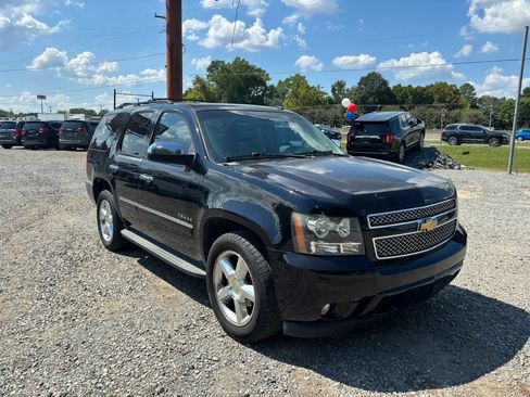 Used 2012 Chevrolet Tahoe LTZ RWD image 7