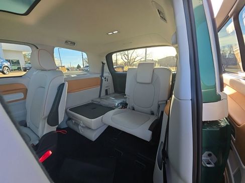 New 2025 Volkswagen ID. Buzz Pro S Plus image 24