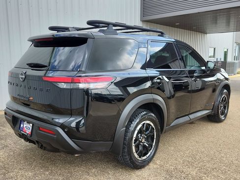 Used 2023 Nissan Pathfinder Rock Creek AWD/4WD image 23