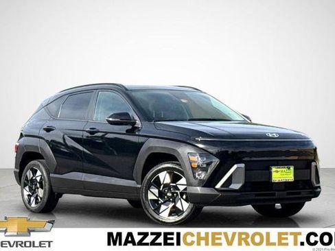 Used 2024 Hyundai Kona SEL AWD/4WD image 1