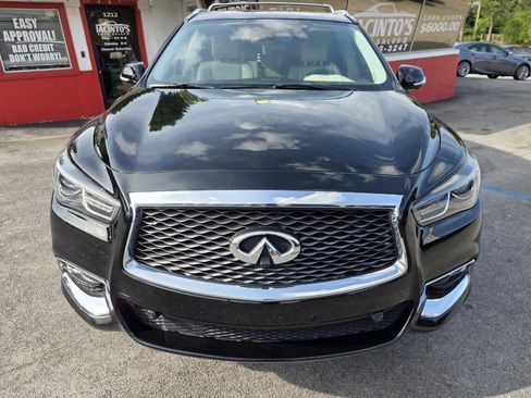 Used 2018 INFINITI QX60 FWD w/ Deluxe Technology Package image 3