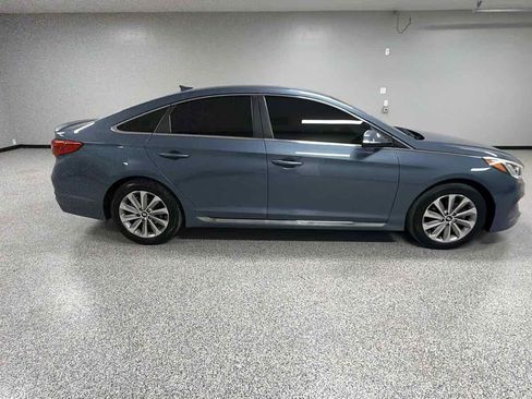Used 2017 Hyundai Sonata Sport FWD image 2