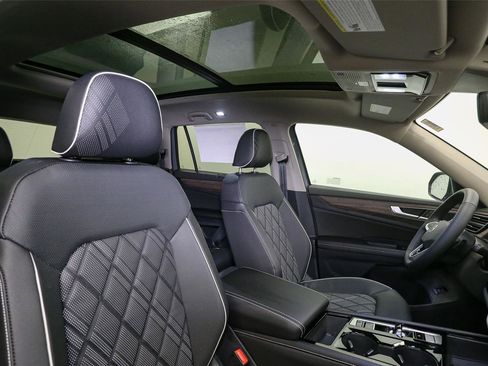 New 2026 Volkswagen Atlas SEL Premium R-Line AWD/4WD image 16