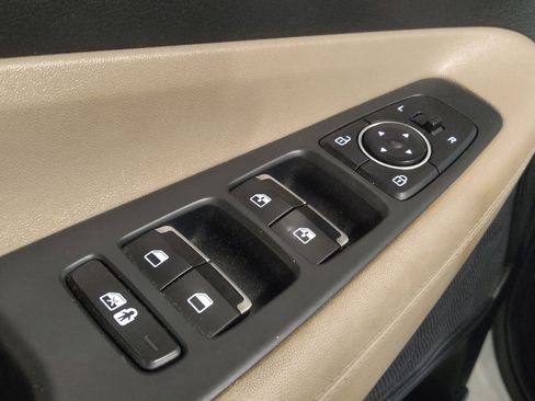 Used 2023 Hyundai Santa Fe SEL w/ Cargo Package image 27