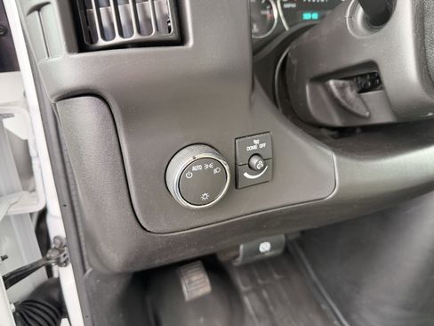 New 2026 Chevrolet Express 4500 w/ Power Convenience Package RWD image 12