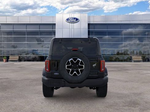 New 2026 Ford Bronco Outer Banks AWD/4WD image 9