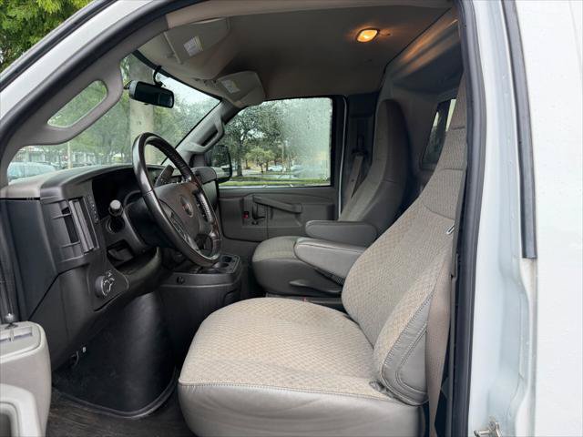 Used 2023 GMC Savana 2500 w/ Driver Convenience Package RWD image 20