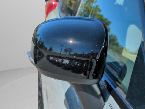 New 2026 Volvo XC60 B5 Plus w/ Protection Package Premier AWD/4WD image 27