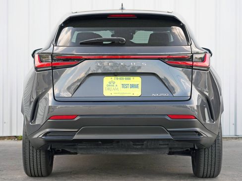 Used 2023 Lexus NX 250 FWD w/ Towing Package (2000 Lbs) image 11